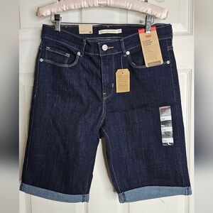 NWT - Levis Womens Classic BERMUDA Blue Denim Jean Cuffed Shorts size 8